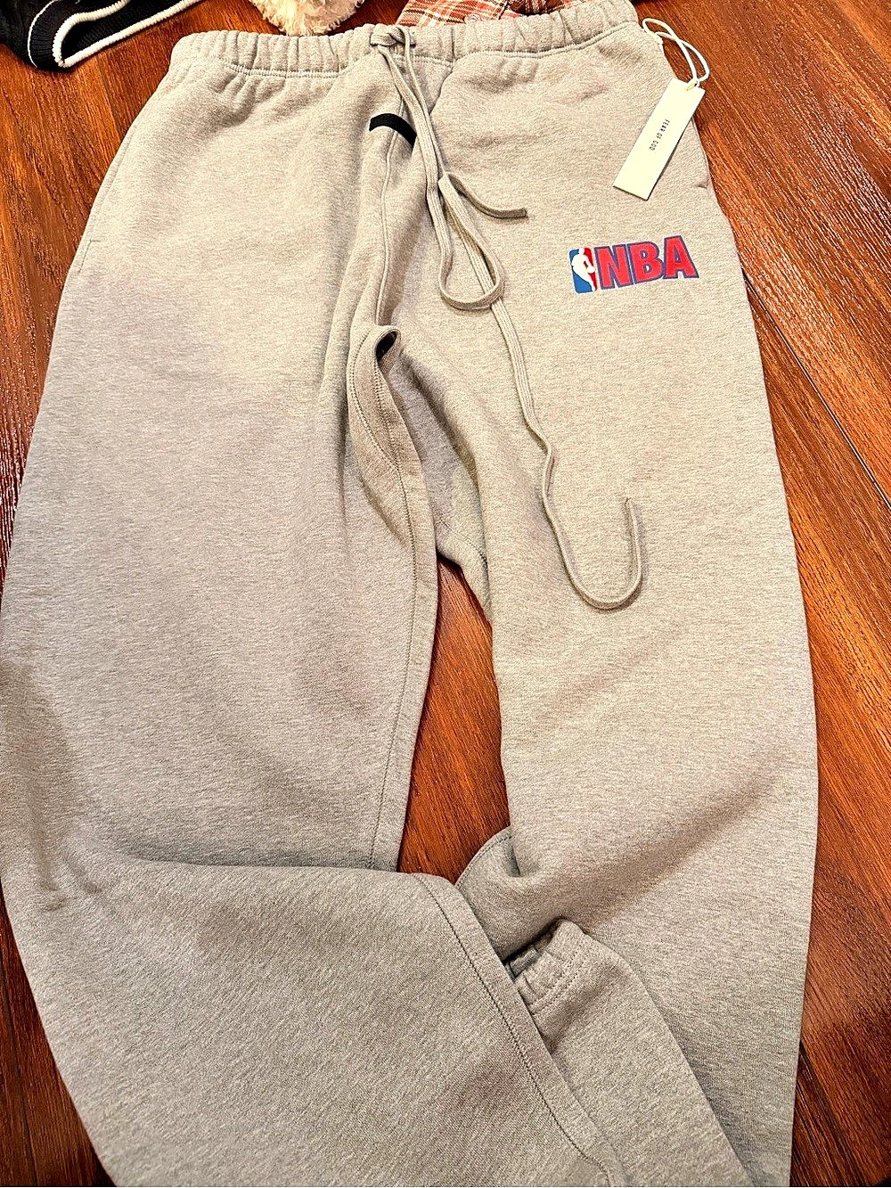 NBA essentials Gray Sweatpants Size XL NWT